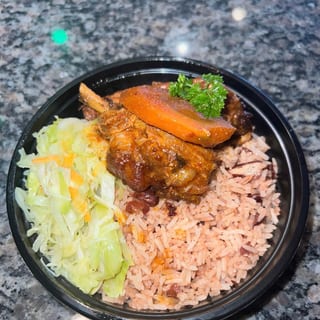 Brown Stew Chicken (Irie Bowl)